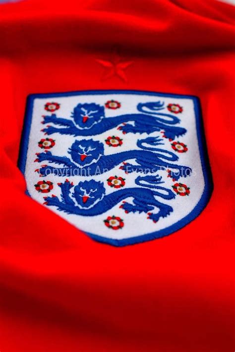 England Three Lions red football shirt badge photograph picture poster ...