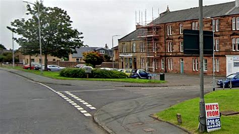 Girl, 12, critical after being hit by car in Stenhousemuir - BBC News