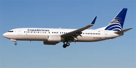 Boeing 737-800 commercial aircraft. Pictures, specifications, reviews.