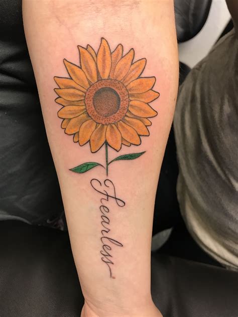 Sunflower tattoo love ️ | Sunflower tattoo, Sunflower tattoos, Sunflower tattoo small