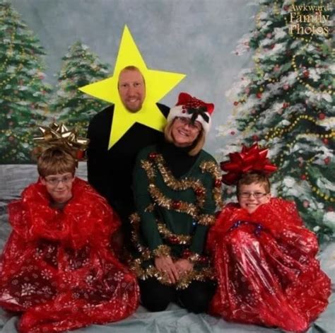 Hilarious Family Christmas Card Fails