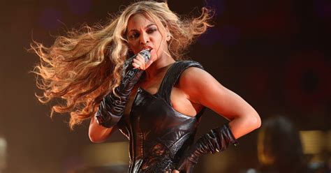 Beyonce sings live, dominates Super Bowl XLVII halftime