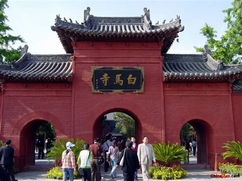 A visit to experience the ancient capital culture in Henan Province