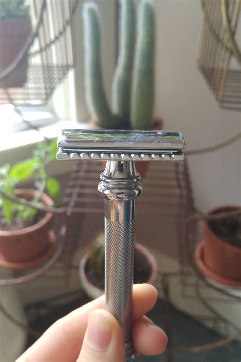 How to Shave with a Safety Razor