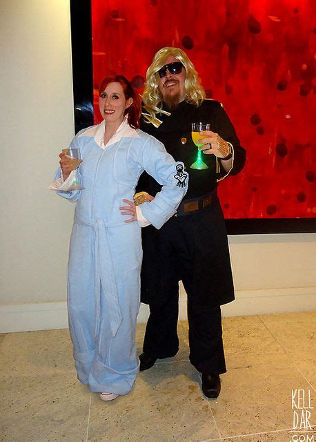 Trillian & Zaphod @ kelldar.com | Couples costumes, Hitchhikers guide to the galaxy, Family costumes