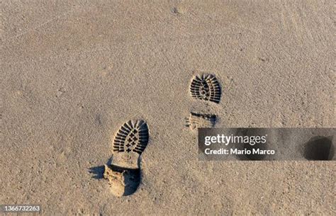 Shoe Tread Patterns Photos and Premium High Res Pictures - Getty Images