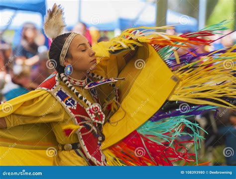 Close Up of Dancing Native American Woman Editorial Image - Image of annual, pacific: 108393980