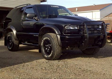 2003 Chevy Blazer lifted | Chevrolet blazer, Chevy, Nissan pickup truck