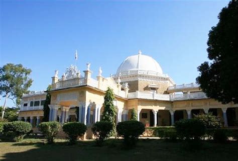 Photo Gallery of Monuments- Attractions in Chhattisgarh