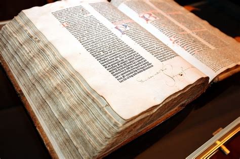 8 Oldest Books that ever Existed - Oldest.org