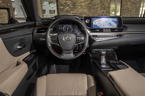 Photo Gallery: Inside the 2019 Lexus ES Sedan | Lexus Enthusiast