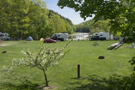 Camp grounds in Vermont, USA | Camp grounds in Vermont, USA | Flickr