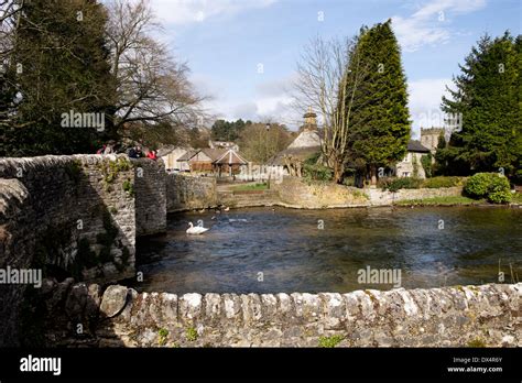 Ashford in the water derbyshire hi-res stock photography and images - Alamy