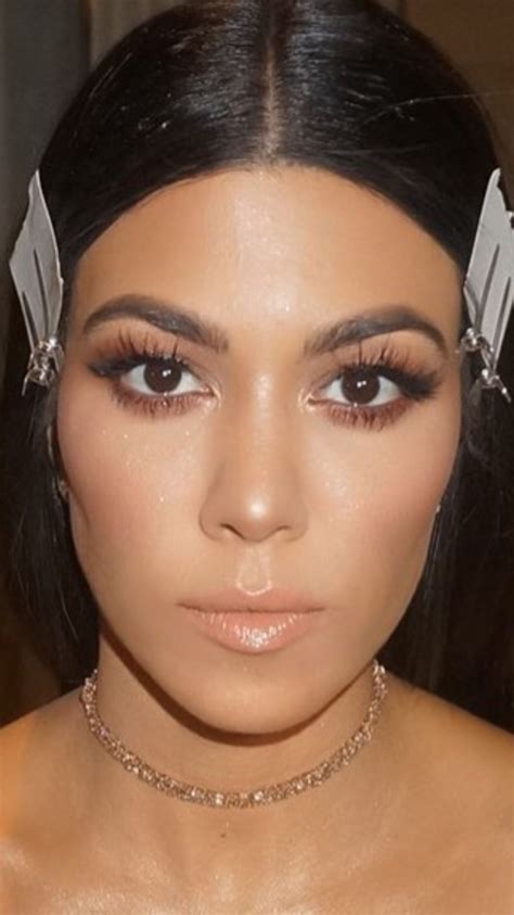 Kourtney Kardashian Smokey Eye Makeup - Makeup Vidalondon