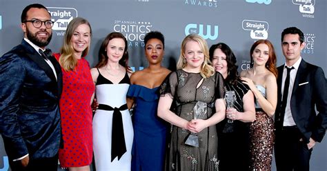 'The Handmaid's Tale' Cast Dishes on Season 2