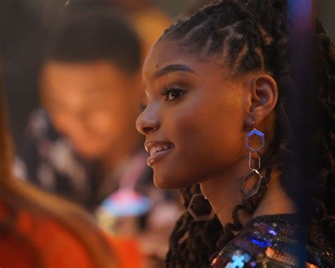 Photo de Halle Bailey - Grown-ish : Photo Halle Bailey - Photo 35 sur 69 - AlloCiné