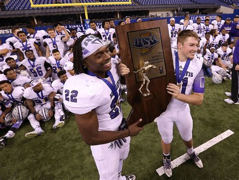 CHAMPIONS’ LOCKER ROOM: #1 Ranked Team In Indianapolis, Ben Davis High ...