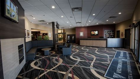 Victoria Inn Hotel & Convention Centre Brandon: 2021 Pictures, Reviews, Prices & Deals | Expedia.ca