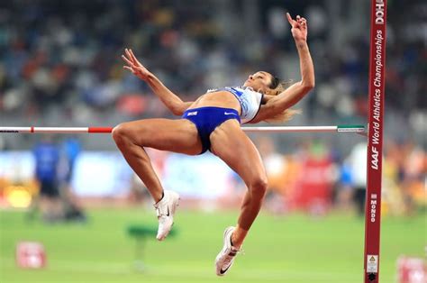 Johnson-Thompson begins world heptathlon bid with impressive 100m hurdles | BT Sport