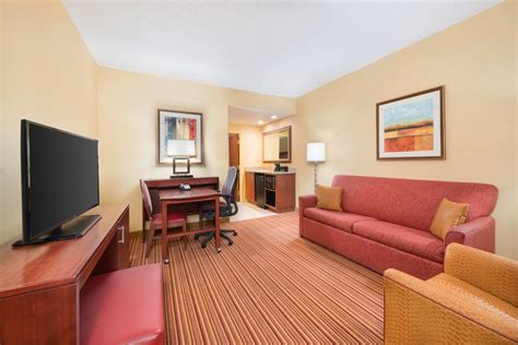 Embassy Suites by Hilton Nashville SE Murfreesboro, Murfreesboro, TN ...