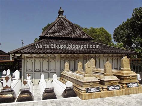 wahanawisata.com: makam raja raja demak, penyiar agama islam di jawa