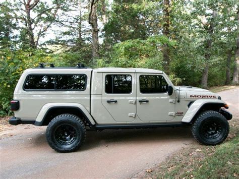 2020 Jeep Gladiator Mojave Ozark Mountain Edition na prodej