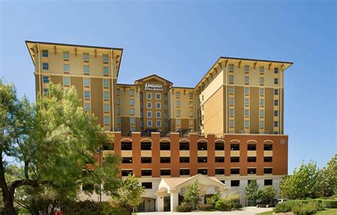 Drury Inn & Suites San Antonio near La Cantera Parkway - Drury Hotels