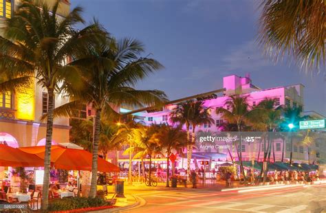 Neon lights on buildings in Ocean Drive, Miami Beach, Florida, USA ...