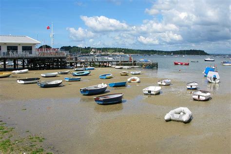 Sandbanks Visitor Guide - The best things to do and see | Dorset Guide