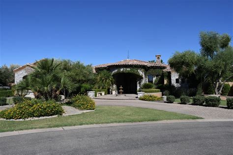 Here Are the Top 17 Suburbs in the Phoenix Area To Live In - eXp Realty®