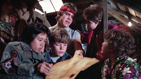 'Goonies' reunion: Josh Gad gets cast together amid coronavirus crisis