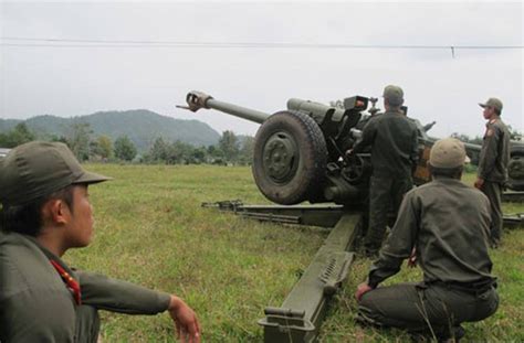 DEFENSE STUDIES: Laos Army Mechanizing Its 122mm D30 Howitzer