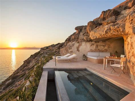 The 10 Most Beautiful Cliffside Hotels In the World (2020) | Jetsetter ...