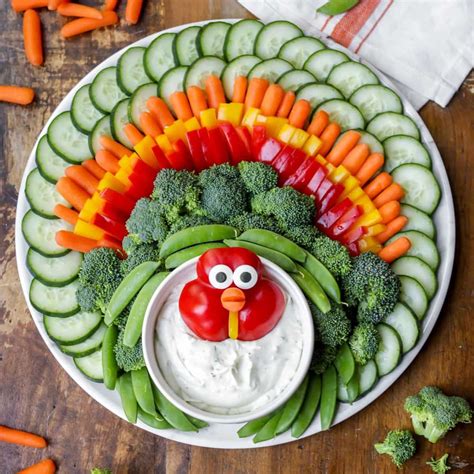 Turkey Veggie Tray - Lil' Luna