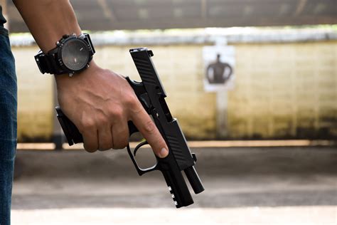 Pros and Cons of Striker-Fired Pistols - The Shooter's Log