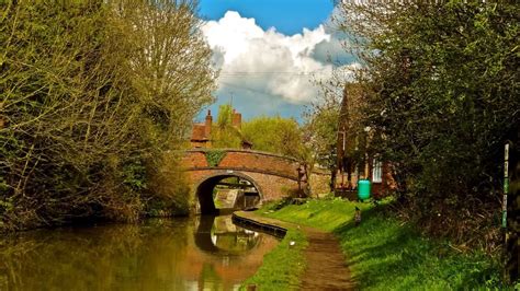 Around Cropredy village… | Village, To go, Adventure