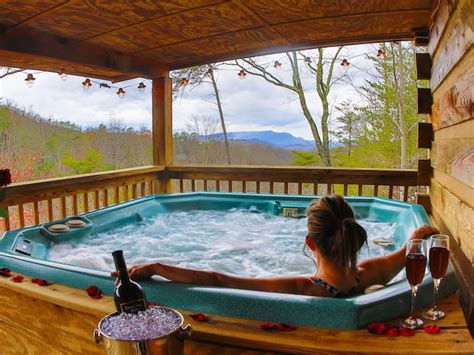 12 Best Cabins With Hot Tub In Great Smoky Mountains, USA - Updated 2024 | Trip101