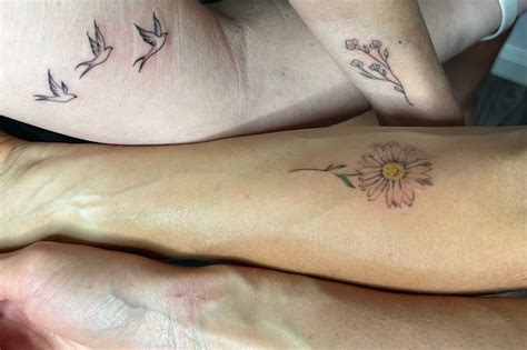 Carrie Underwood debuts arm tattoo from sentimental girls' trip