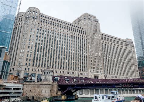 CHICAGO ARCHITECTURE RIVER CRUISE