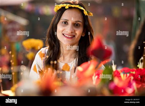 Indian beautiful women hi-res stock photography and images - Alamy