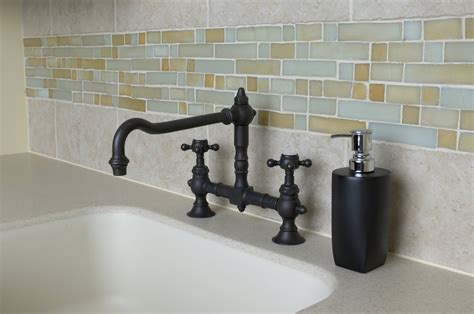 Kitchen and Residential Design: Finding the right Tile Backsplash contractor In Portland- Factors