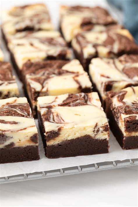 Cream Cheese Brownies (Cheesecake Brownies) | Recipe | Cream cheese brownies, Desserts, Brownie ...