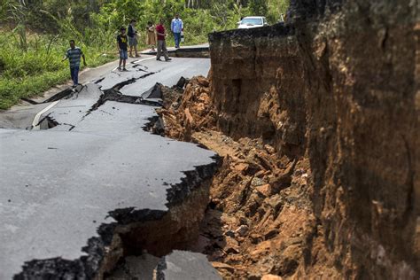 Chiang Rai, Thailand - Earthquake hits Thailand - CBS News