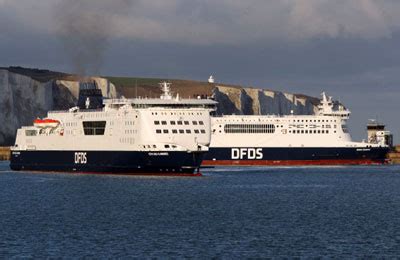 Dover to Calais Ferries — Ferry Crossings from Dover to France - book ...