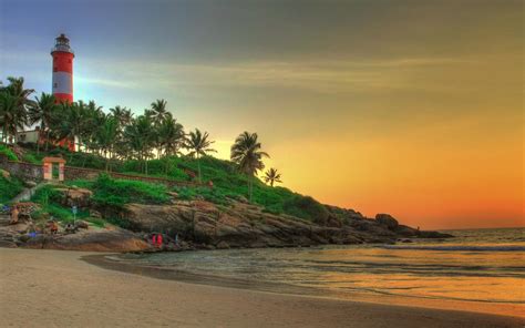 Kovalam Beach / Kerala / India // World Beach Guide