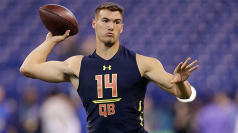 How Mitch Trubisky Boosted His Performance (MUSCLE Supplements!) - Workout Schedule King