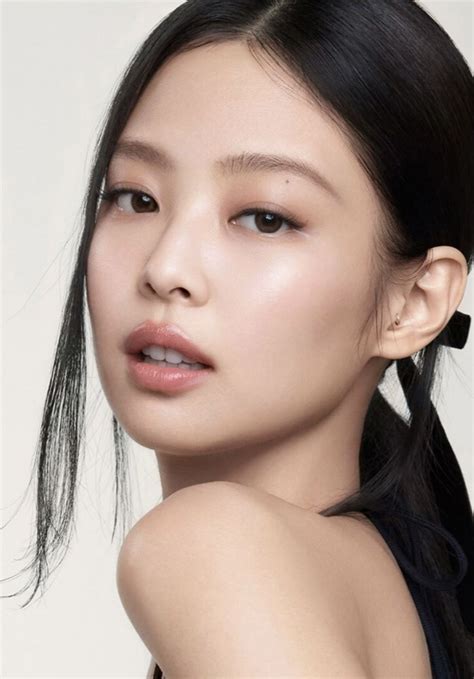 JENNIE KIM for Hera Silky Stay Foundation 2023 – HawtCelebs