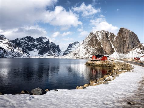 Winter Fisherman Cabins Lofoten Islands Norway 5K Preview | 10wallpaper.com