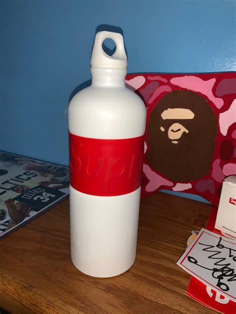 Supreme Supreme water bottle | Grailed