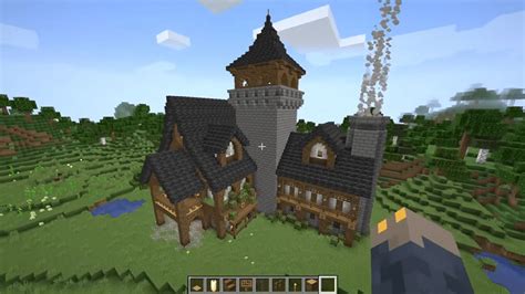 10 best medieval house designs to build in Minecraft's 1.19 update